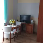 Tropikana * Leba